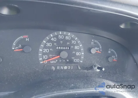 2001 Ford E-350 Super Duty Xl/Xlt from USA, damaged, VIN 1FBSS31L01HA93042